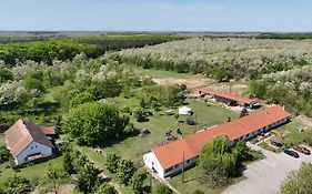 Akácliget Vendégház